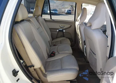 2013 Volvo Xc90 3.2/3.2 Platinum/3.2 Premier Plus z USA, uszkodzony, nr VIN YV4952CZ1D1629388